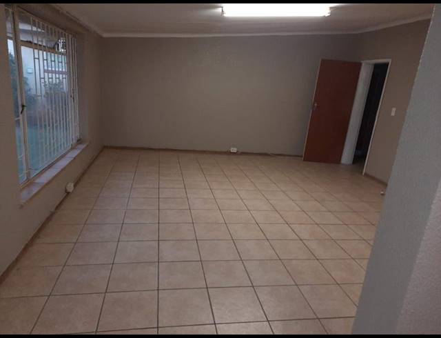 FARM FOR SALE IN AGRICULTURAL HOLDING 400